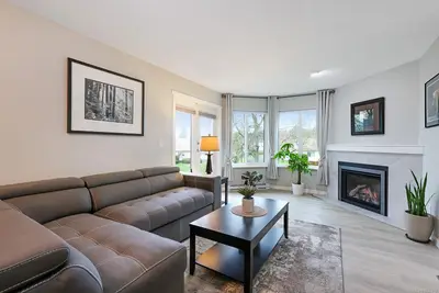 1400 Tunner Dr # 104, Courtenay BC V9N 8S2