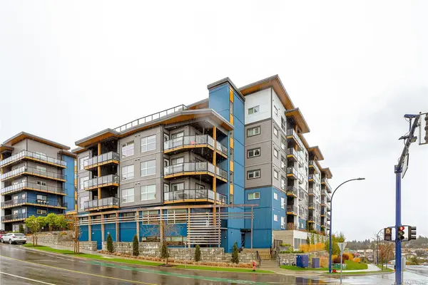 2469 Gateway Rd # 204, Langford BC V9B 6R7