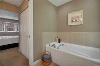 View 32