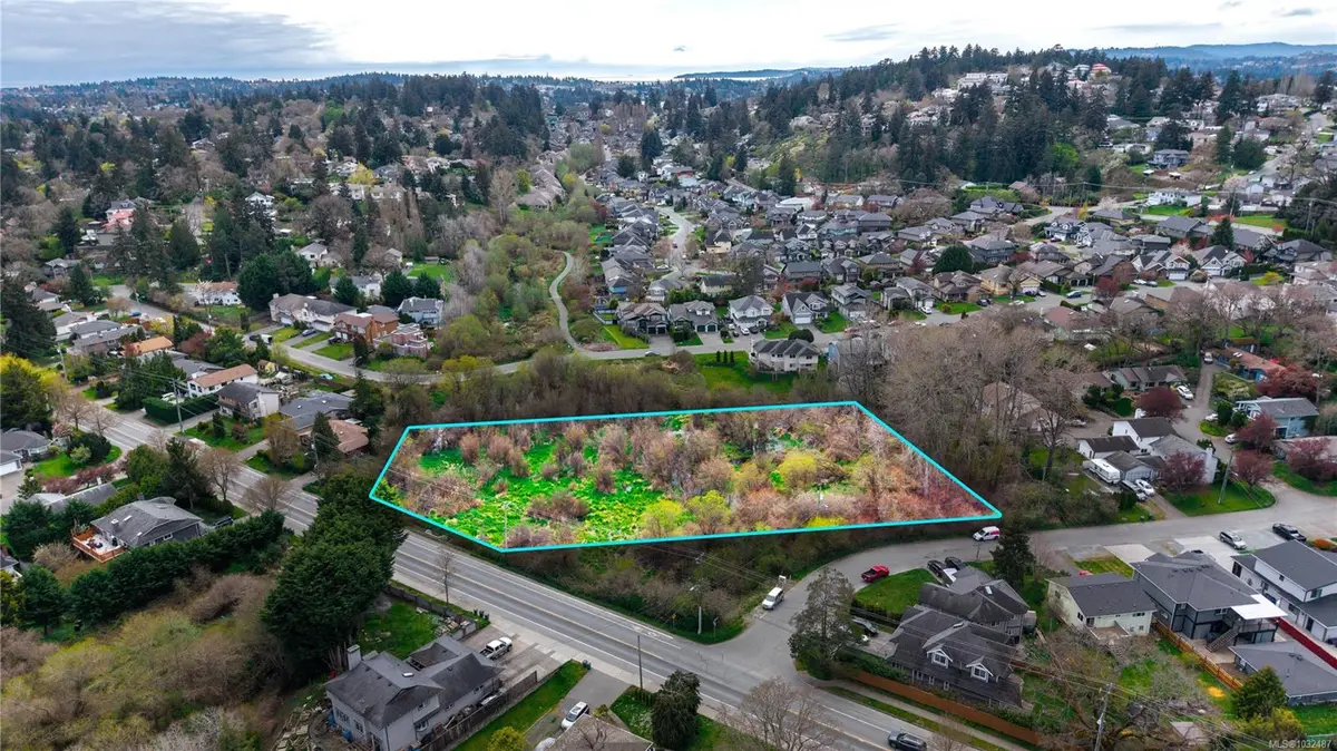 4104 Interurban Rd, Saanich BC V8Z 7H4
