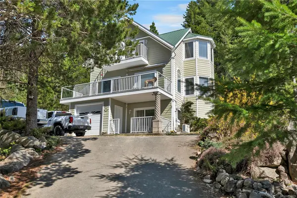 429 Donner Dr, Gold River BC V0P 1G0 - 3 bed, 5 bath in Gold River
