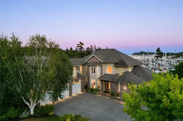 1867 Marina Way, North Saanich BC V8L 6B3
