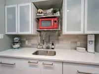 View 10