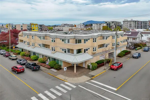2490 Bevan Ave # 204, Sidney BC V8L 5C6