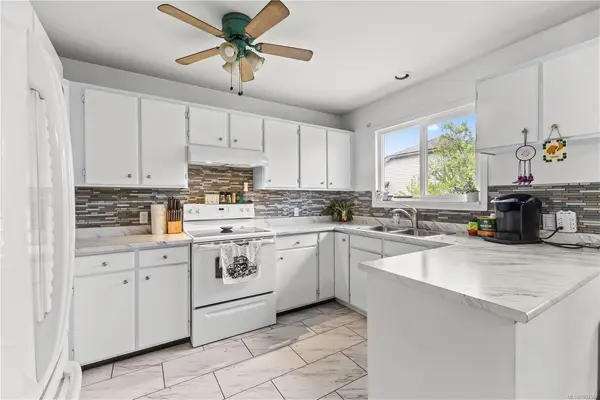 2505 Alder St S, Campbell River BC V9W 5T3