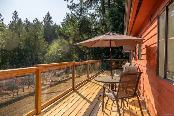 4609 Sailor Rd, Pender Island BC V0N 2M2