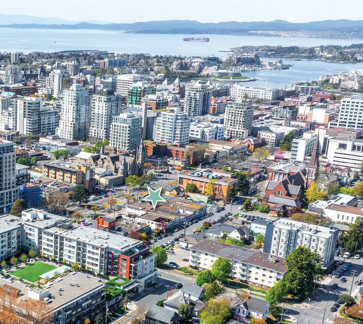922 Pandora Ave, Victoria BC V8V 3P3