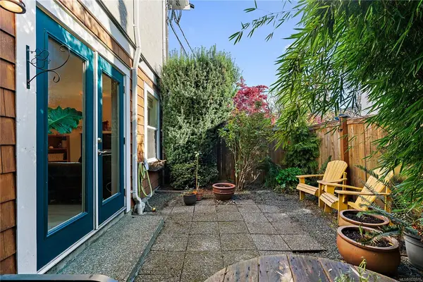 833 Princess Ave # 1, Victoria BC V8T 1K7