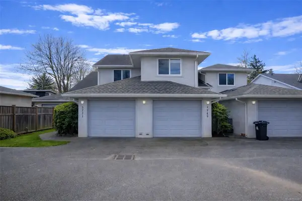 1771 Bay St, Victoria BC V8R 2B9