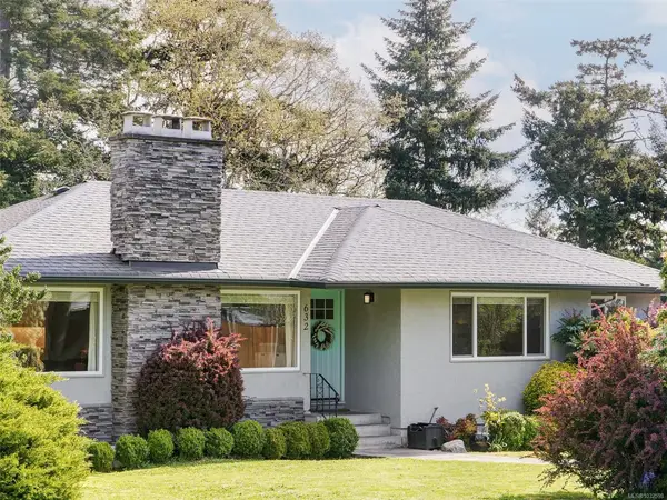 632 Lambie Dr, Saanich BC V8Z 2L8
