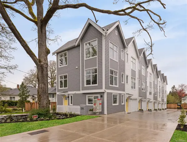 2536 Shelbourne St # 11, Victoria BC V8R 4L5