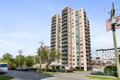1020 View St # 1703, Victoria BC V8V 4Y4