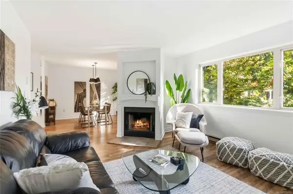 1436 Harrison St # 302, Victoria BC V8S 3S2