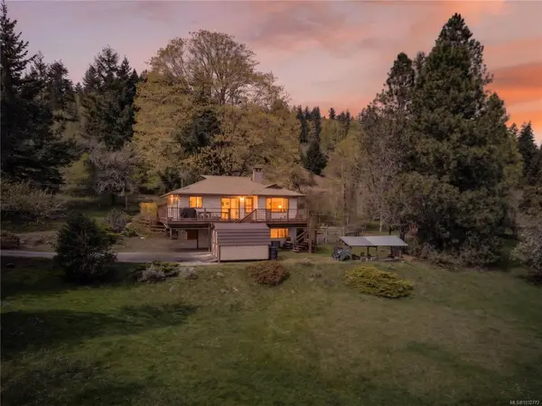 456 Dukes Rd, Salt Spring BC V8K 2B6 - 2 bed, 3 bath in Salt Spring