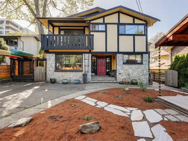 1018 Terrace Ave, Victoria BC V8S 3V3
