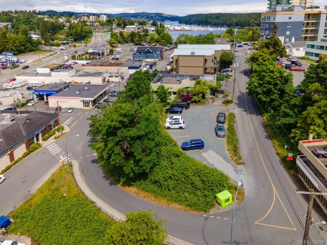 77 & 85 Skinner St, Nanaimo BC V9R 5G9