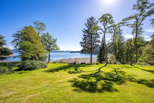 12683 Highway 101 Hwy, Powell River BC V8A 0M9 - 3 bed, 1 bath property for sale in Powell River