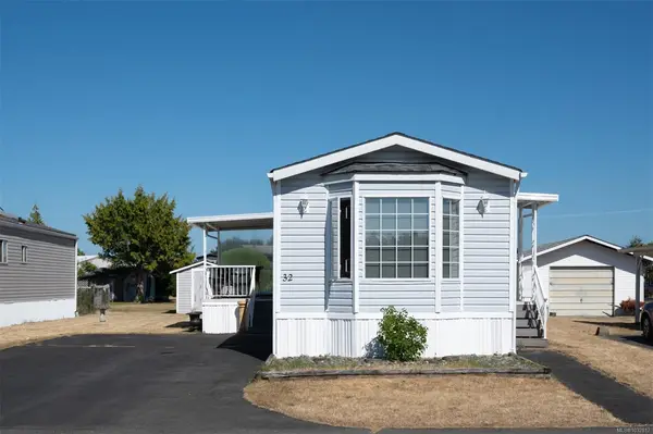 450 Stanford Ave E # 32, Parksville BC V9P 1V8