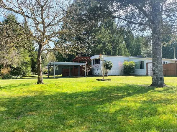 1520 King Rd, Qualicum Beach BC V9K 2A8