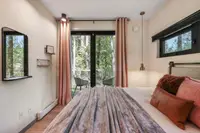 View 32
