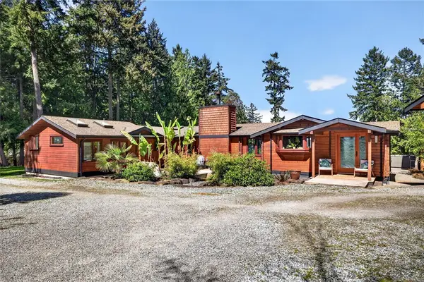 103 Greer Pl, Salt Spring BC V8K 1A9