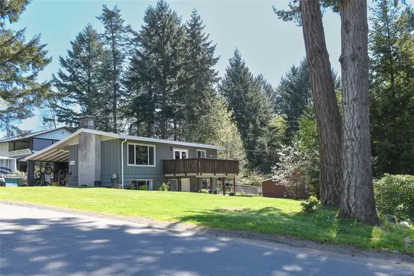 280 Glacier View Dr, Comox BC V9M 1G5