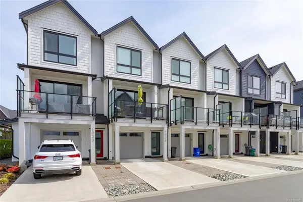 1035 Boxcar Close, Langford BC V9B 0Y4 - 2 bed, 3 bath in Langford