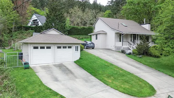 1067 Herd Rd, Duncan BC V9L 9W9