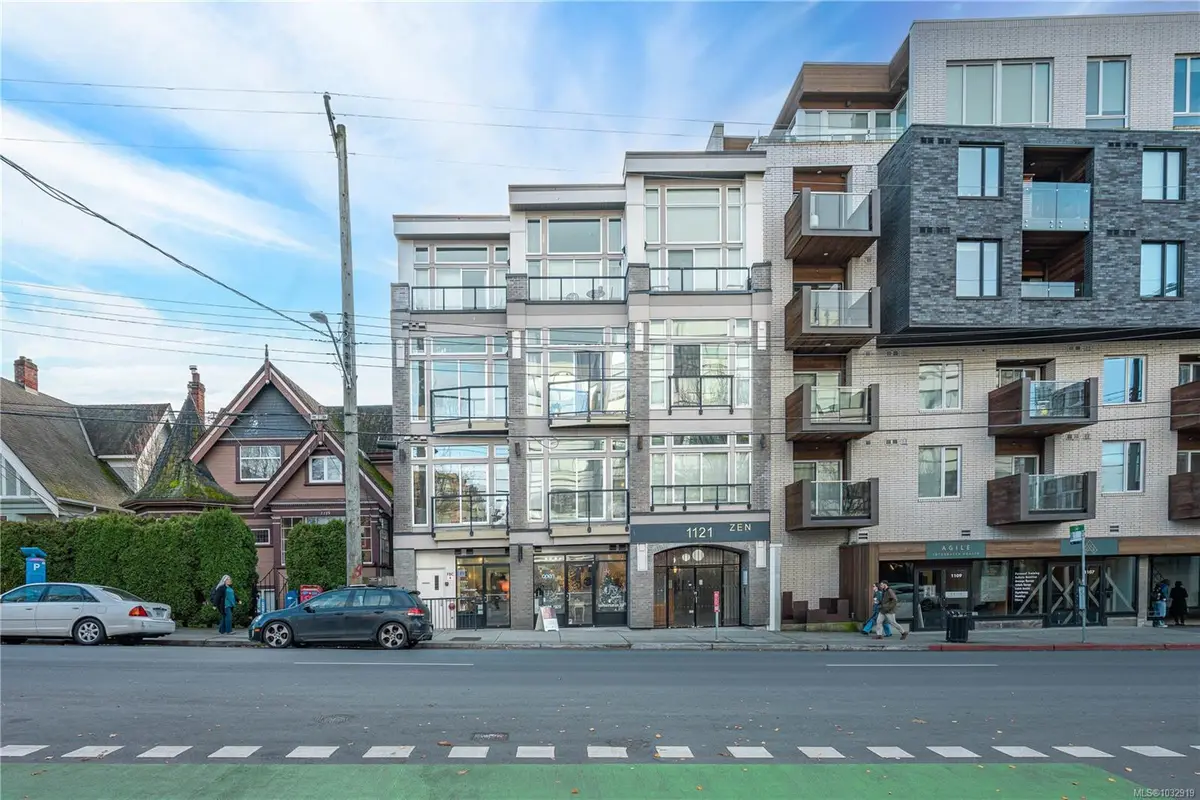 1121 Fort St #203, Victoria BC V8V 3K9