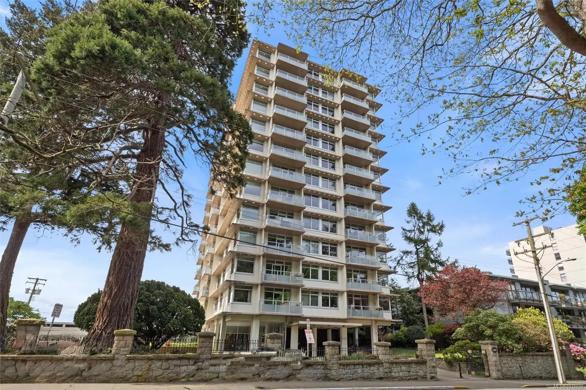 250 Douglas St # 1005, Victoria BC V8V 2P4