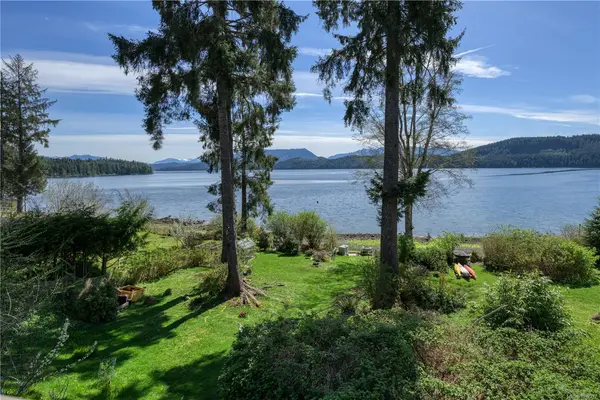 321 Harbour Rd, Coal Harbour BC V0N 1K0