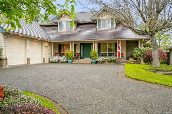 2996 Royal Vista Way, Courtenay BC V9N 9X3 - 4 bed, 4 bath in Courtenay
