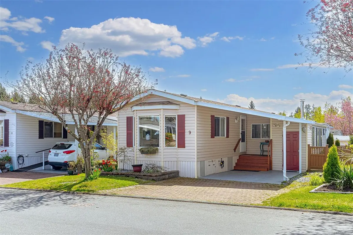 7583 Central Saanich Rd #9, Central Saanich BC V8M 2B6