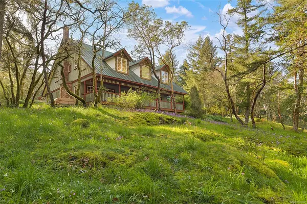 4836 Spring Rd, Saanich BC V9E 2E4 - 4 bed, 4 bath in Saanich
