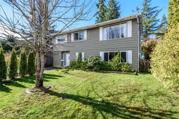 97 Mitchell Rd, Courtenay BC V9N 6H1 - 4 bed, 3 bath in Courtenay