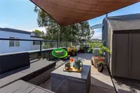 View 32