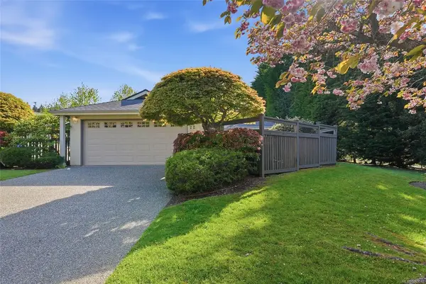2655 Andover Rd # 22, Nanoose Bay BC V9P 9J5