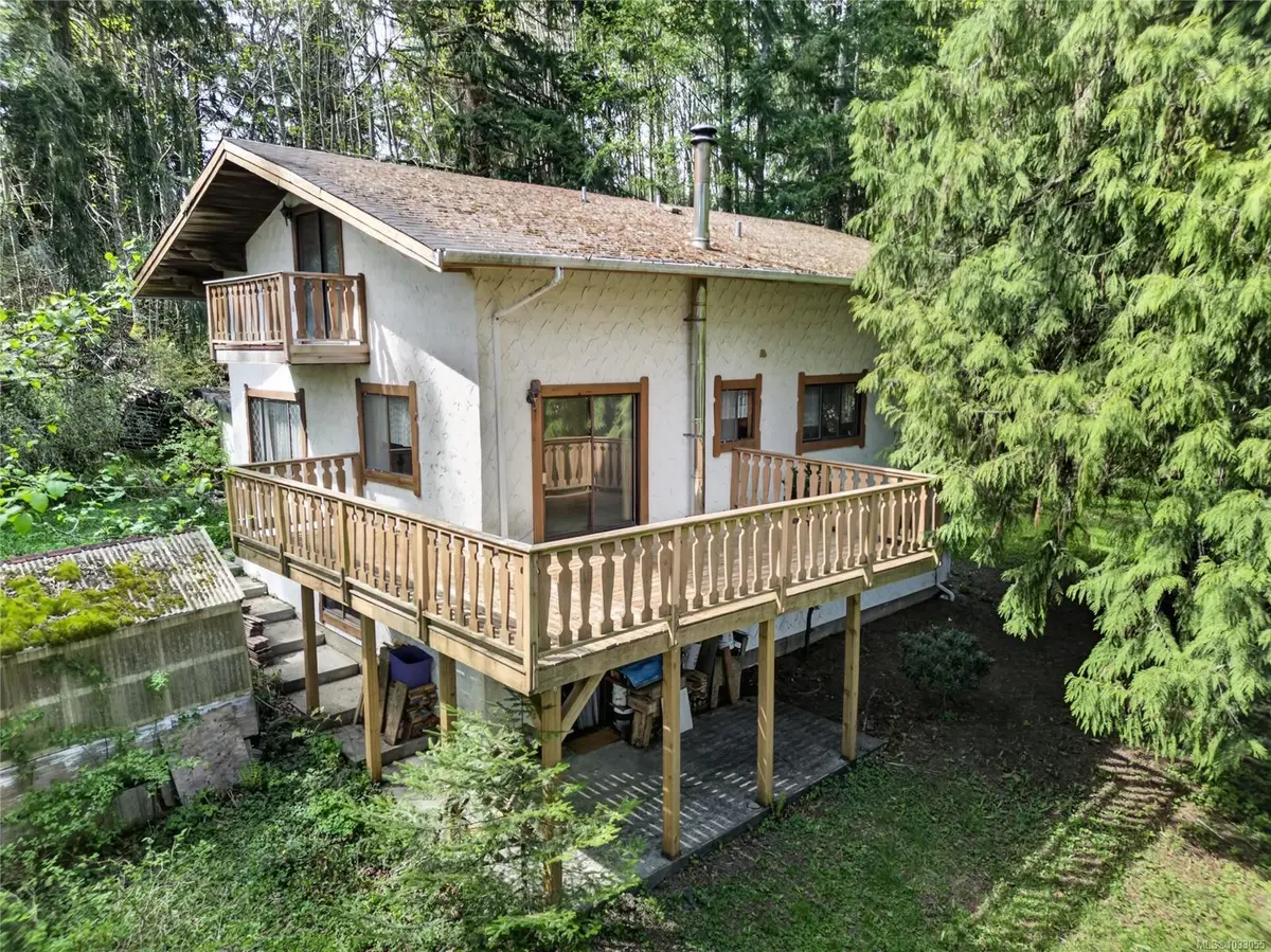 7191 Island Hwy, Fanny Bay BC V0R 1W0