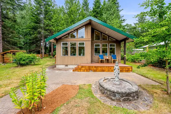 1677 Baikie Rd, Denman Island BC V0R 1T0