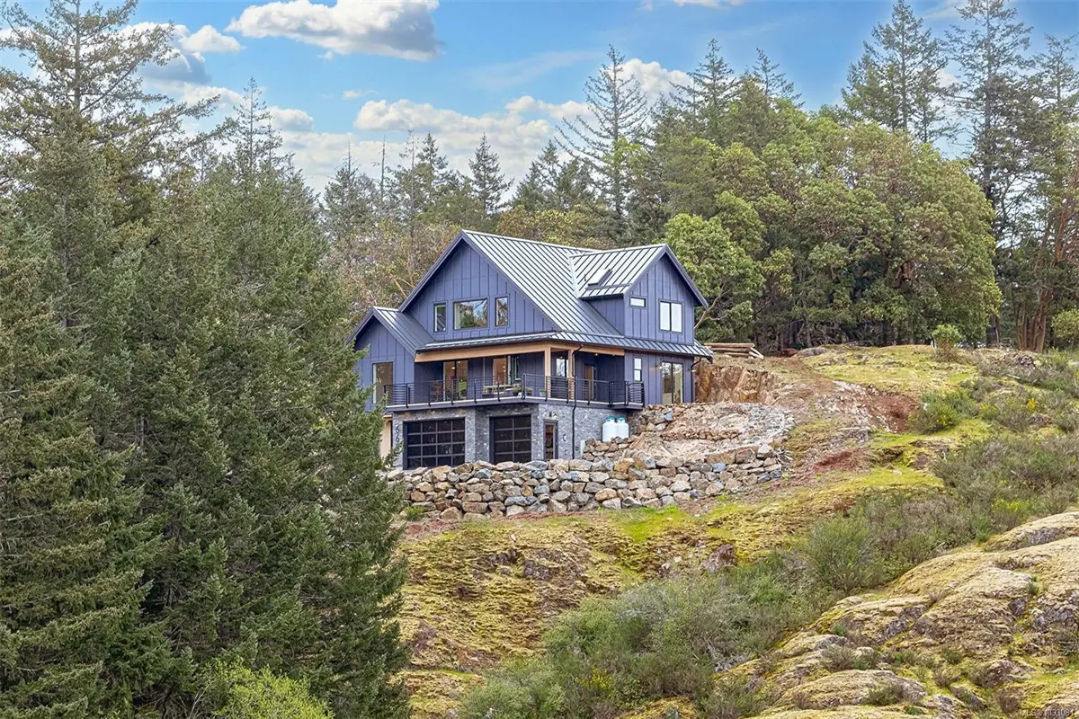 668 Southwood Dr, Highlands BC V9B 6R9