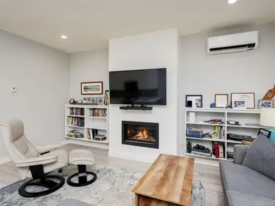 222 Lone Oak Pl, Langford BC V9B 0X3