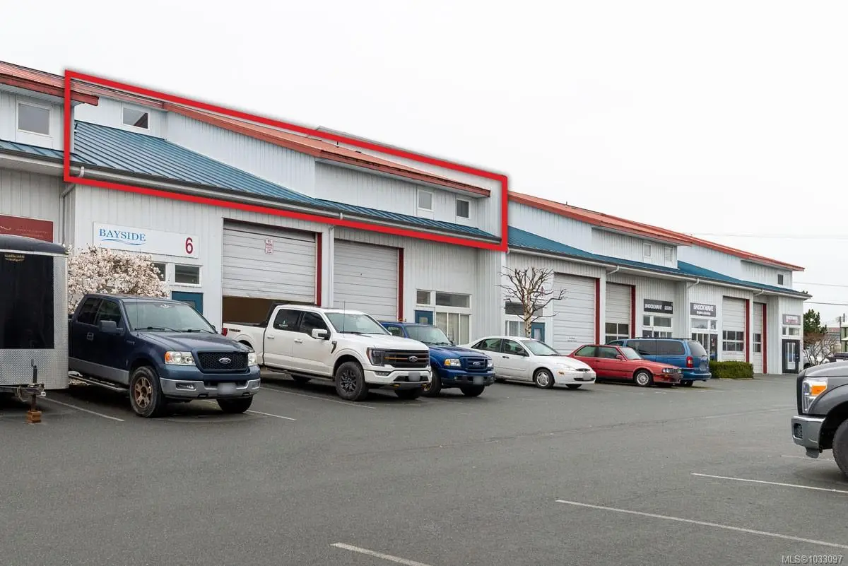 2075 Henry Ave # 6, Sidney BC V8L 1T2