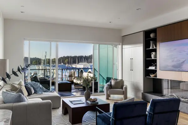 2270 Harbour Rd # 201, Sidney BC V8L 2P6