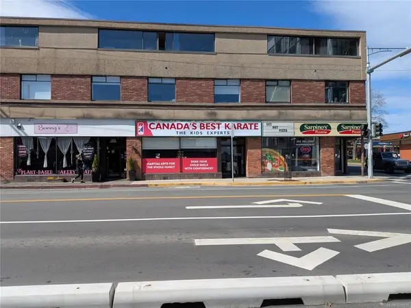 904D Esquimalt Rd, Esquimalt BC V9A 3M6
