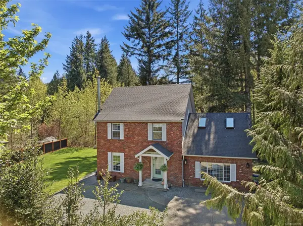 100 Comiaken Ave, Lake Cowichan BC V0R 2G0