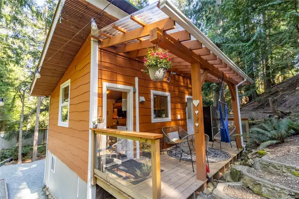 4617 Ketch Rd, Pender Island BC V0N 2M2