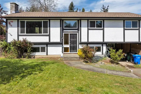 564 Nova St, Nanaimo BC V9R 5N5 - 4 bed, 1 bath in Nanaimo