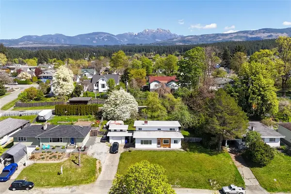 2955 6th Ave, Port Alberni BC V9Y 2H1 - 3 bed, 2 bath in Port Alberni