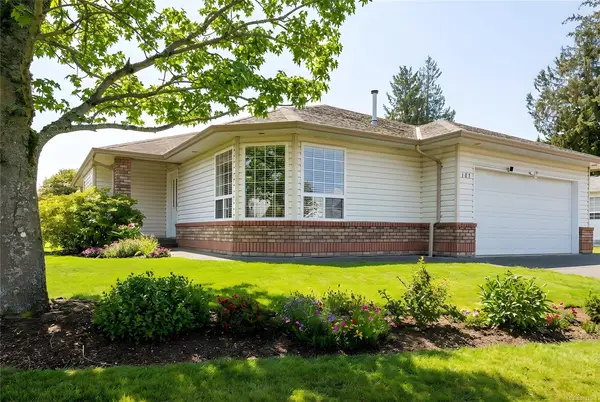 107 Acacia St S, Parksville BC V9P 1H4