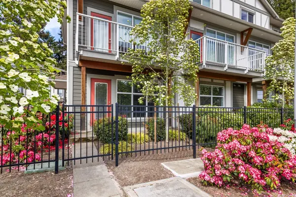 1027 College St # 7, Duncan BC V9L 2E8
